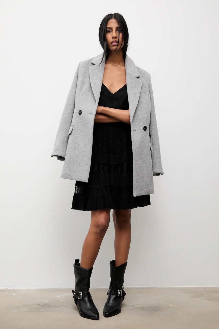 Льняное платье Answear.LAB цвет чёрный mini расклешённая