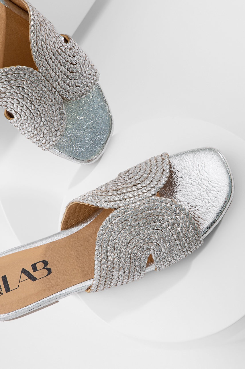 

Кожаные шлепанцы Answear Lab женские цвет серебрянный