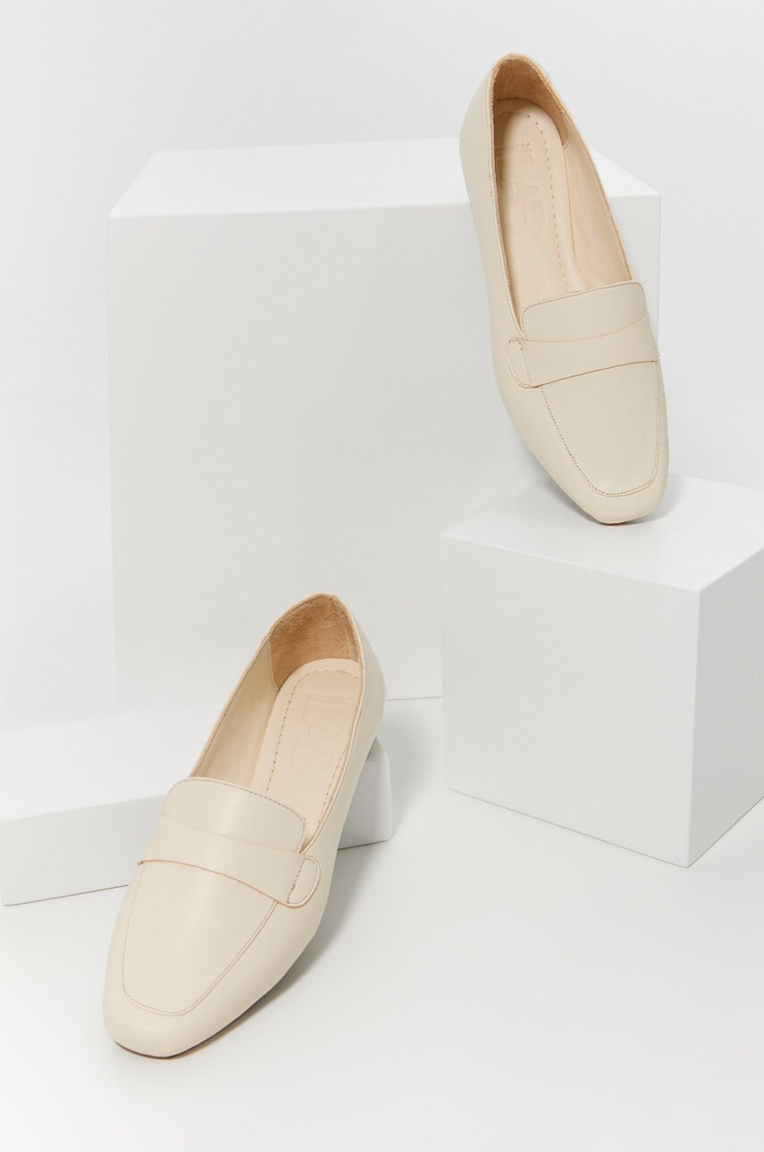 Answear lab mocasini de piele femei, culoarea galben, cu toc plat