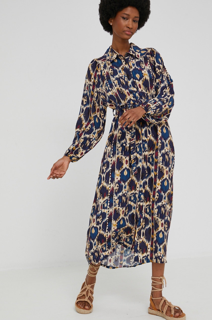 

Платье Answear Lab midi oversize