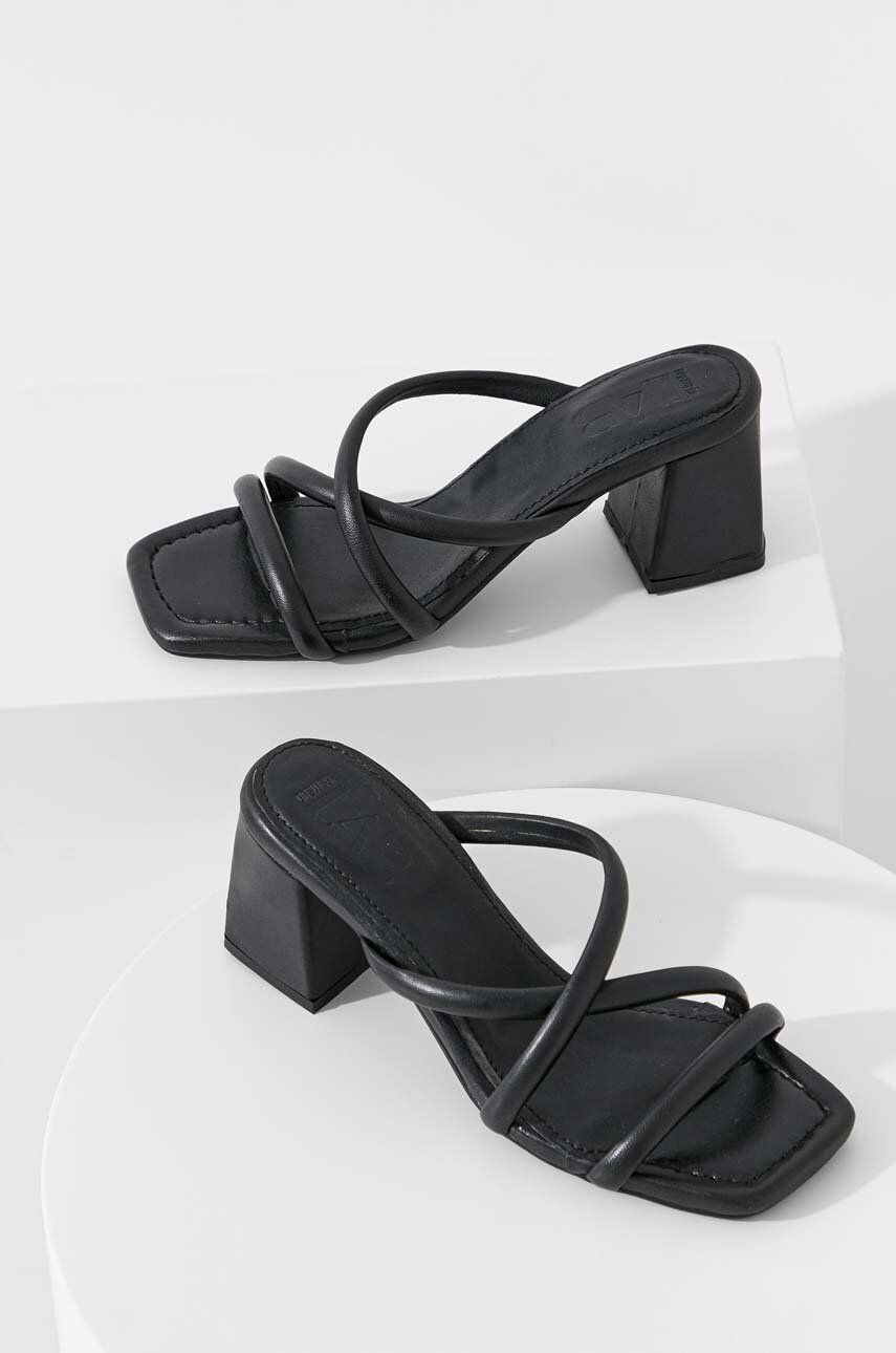 Answear Lab sandale de piele culoarea negru