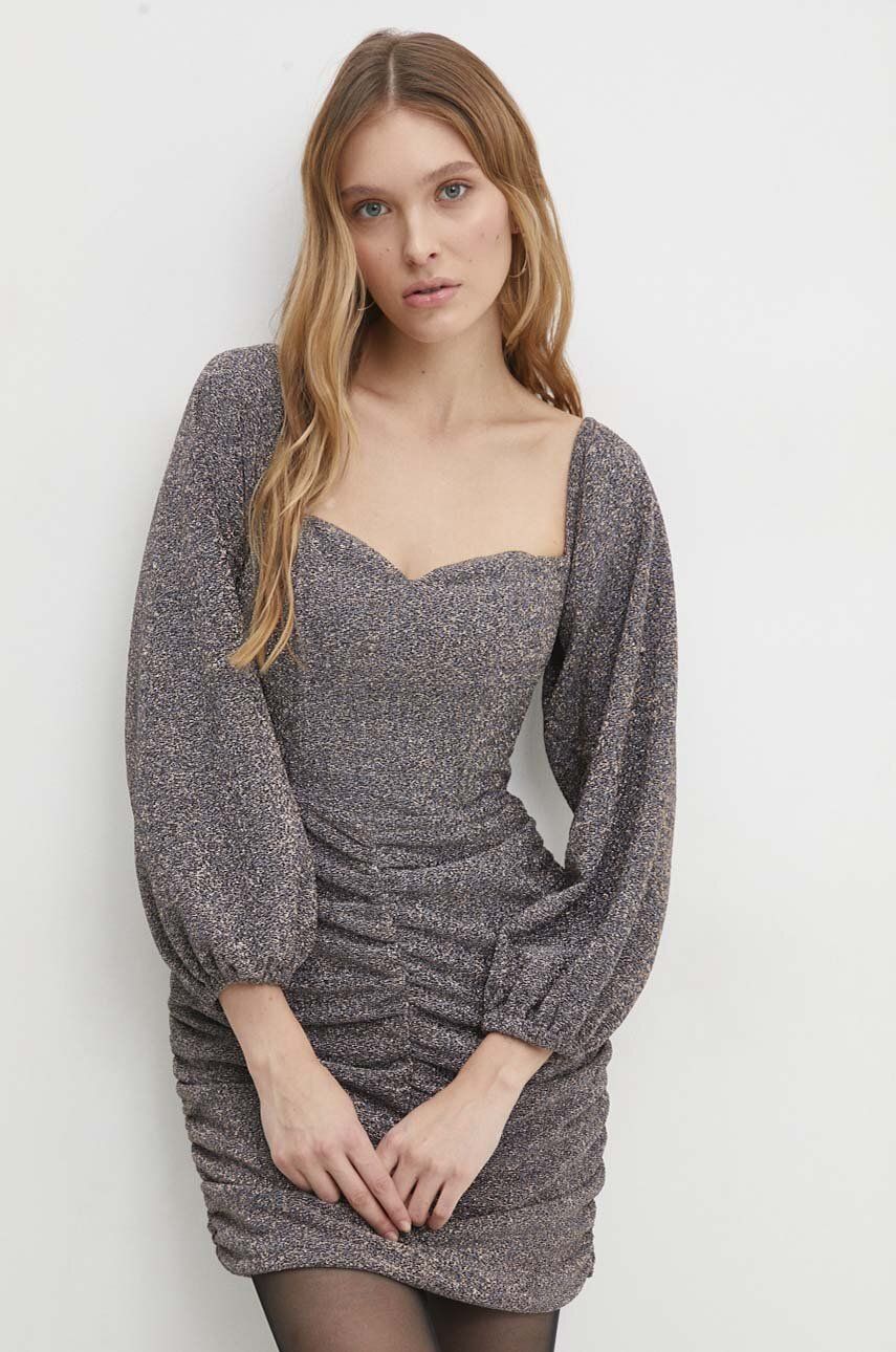 Answear Lab rochie culoarea auriu, mini, mulată Answear Lab rochie culoarea auriu, mini, mulată