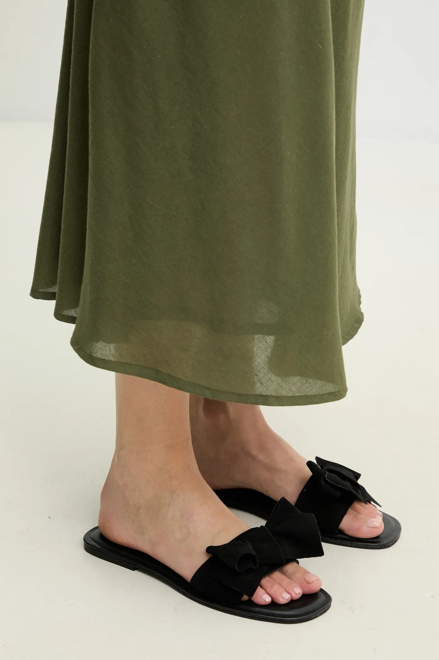 Παντόφλες σουέτ Answear.LAB γυναικεία, χρώμα: μαύρο φωτογραφία