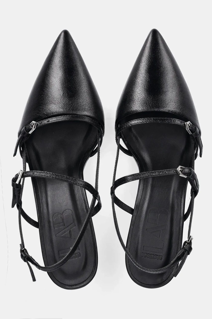 Δερμάτινες γόβες Answear.LAB χρώμα: μαύρο φωτογραφία