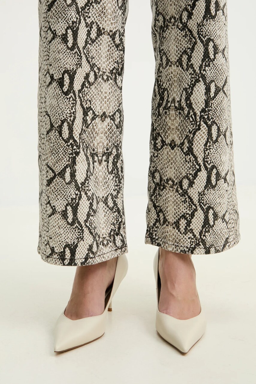 Answear Lab stilettos de piele culoarea bej
