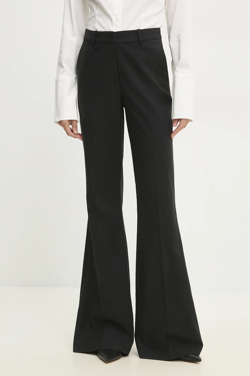 Levně Oblekové kalhoty s nohavicemi do zvonu Answear Lab černá barva, zvony, high waist
