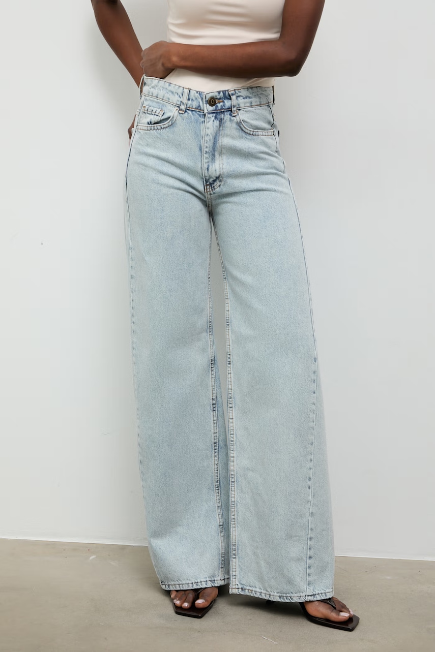 Colecția Answear.LAB: moderni pentru femei pantaloni