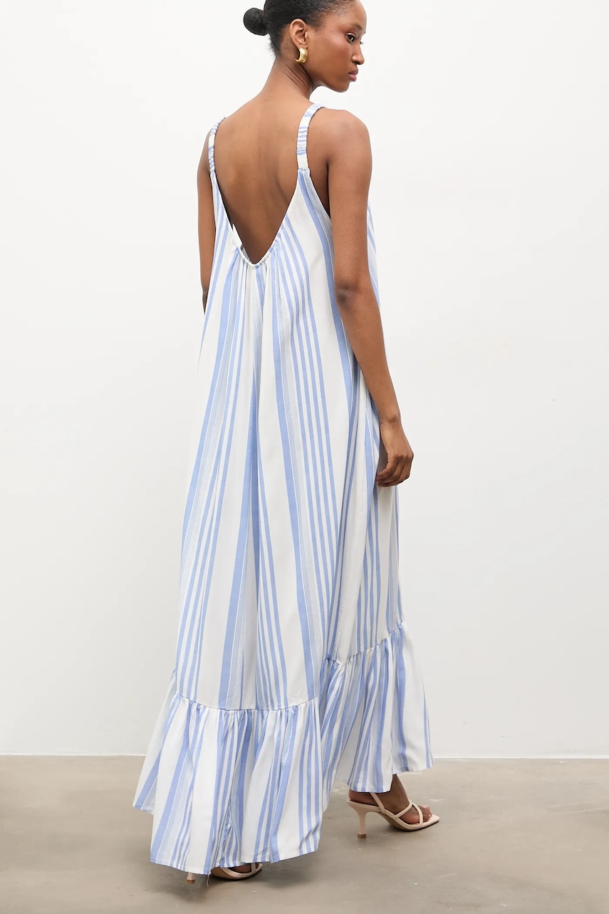 Φόρεμα από βισκόζη Answear.LAB