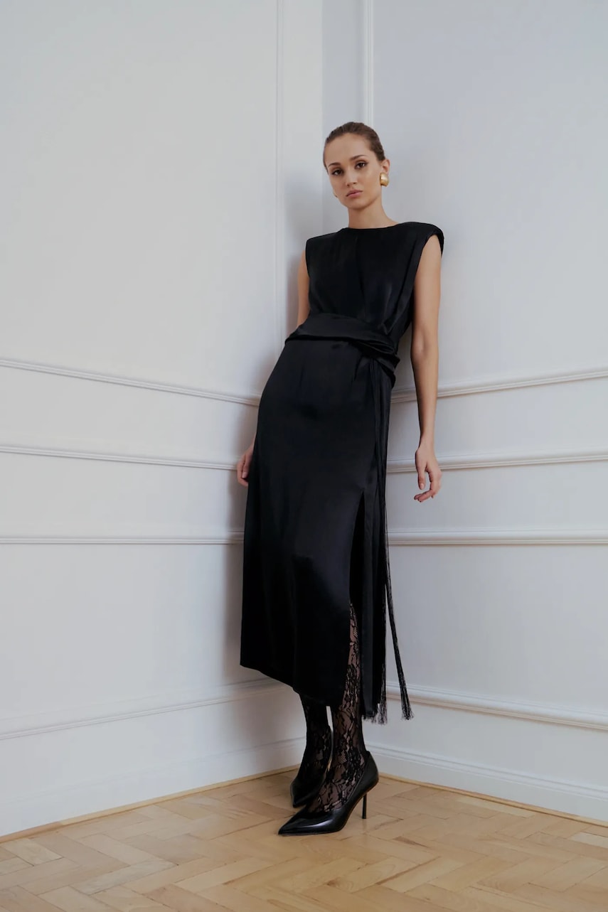 Answear.LAB rochie culoarea negru, midi, evazati