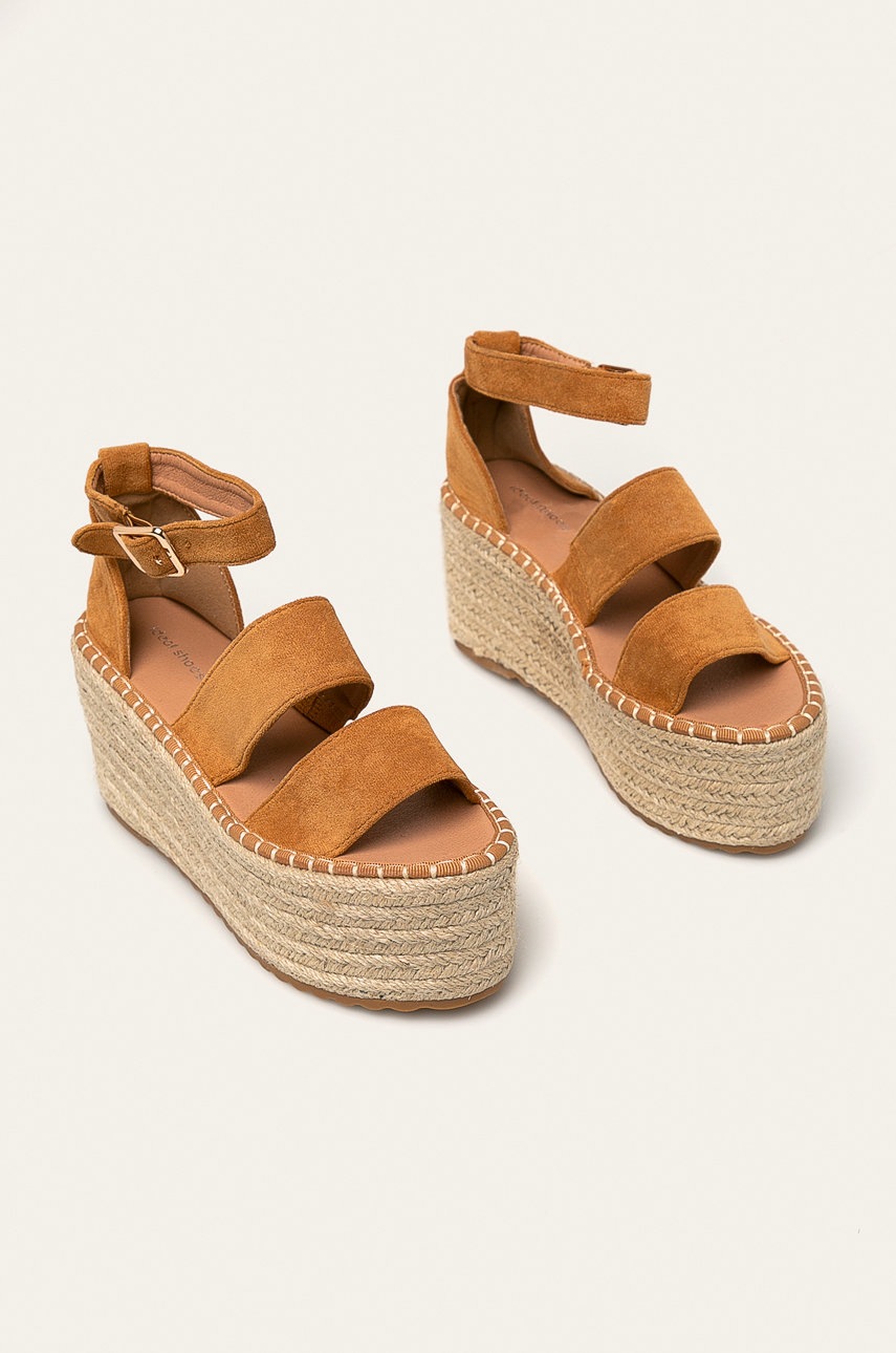 

Answear - Сандалии Ideal Shoes