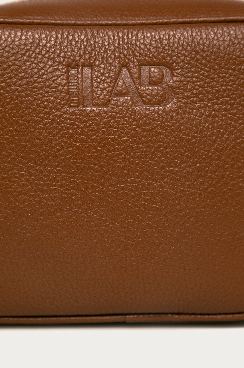 

733978