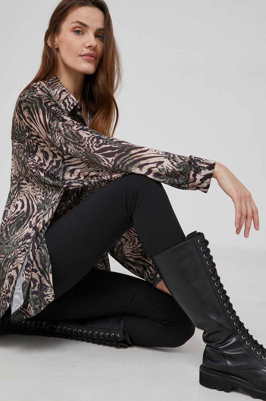 

Риза Answear Lab дамска в бежово, Бежов