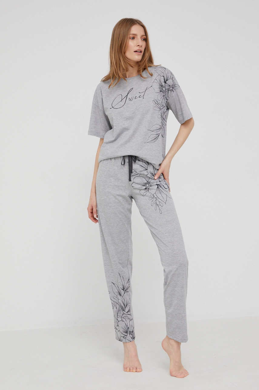 

Комплект пижама Answear Lab в сиво, Сив