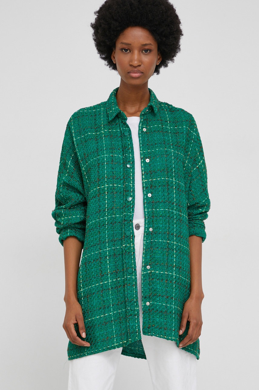 

Риза Answear Lab дамска в зелено със свободна кройка с класическа яка, Зелен