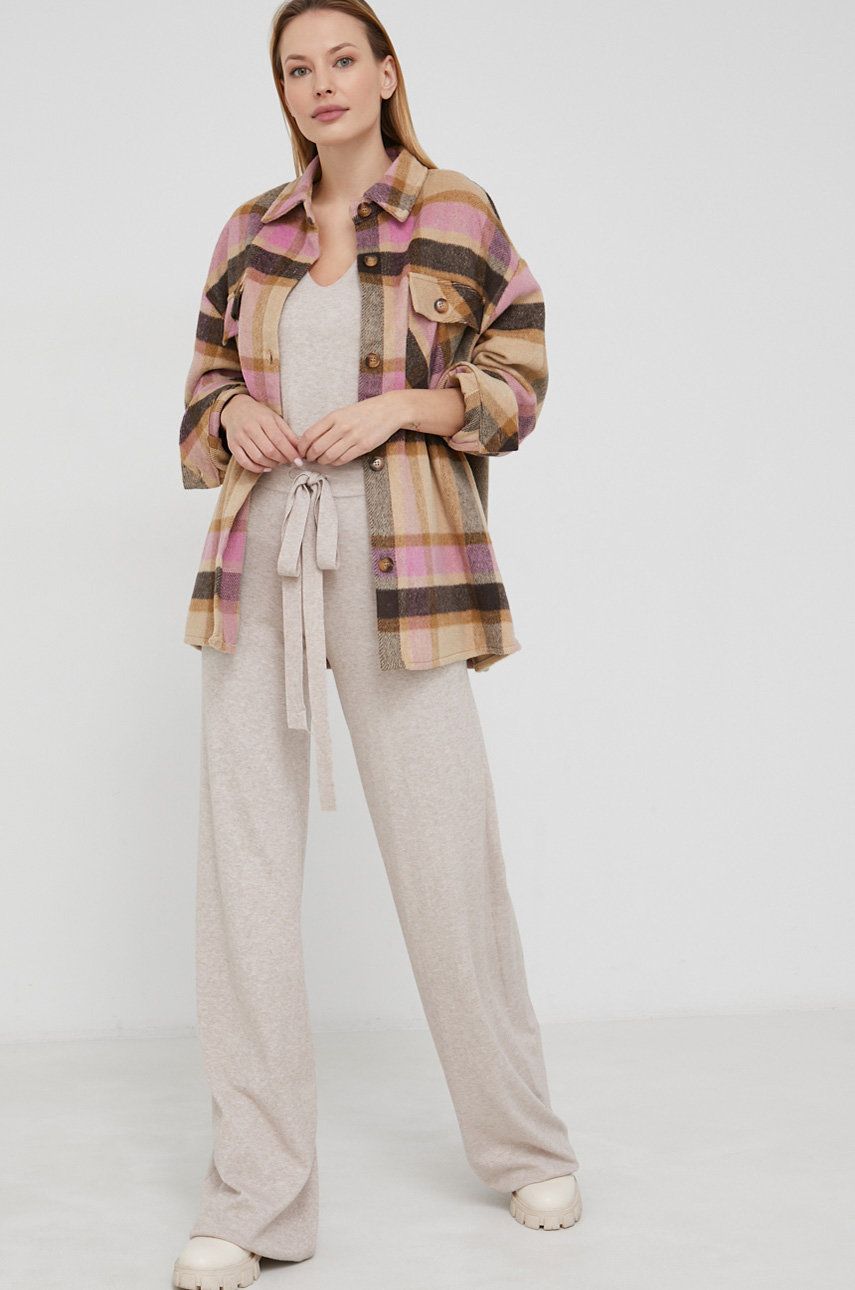 Answear Lab camasa de lana femei, culoarea roz, cu guler clasic, relaxed imagine reduceri black friday 2021 Answear Lab