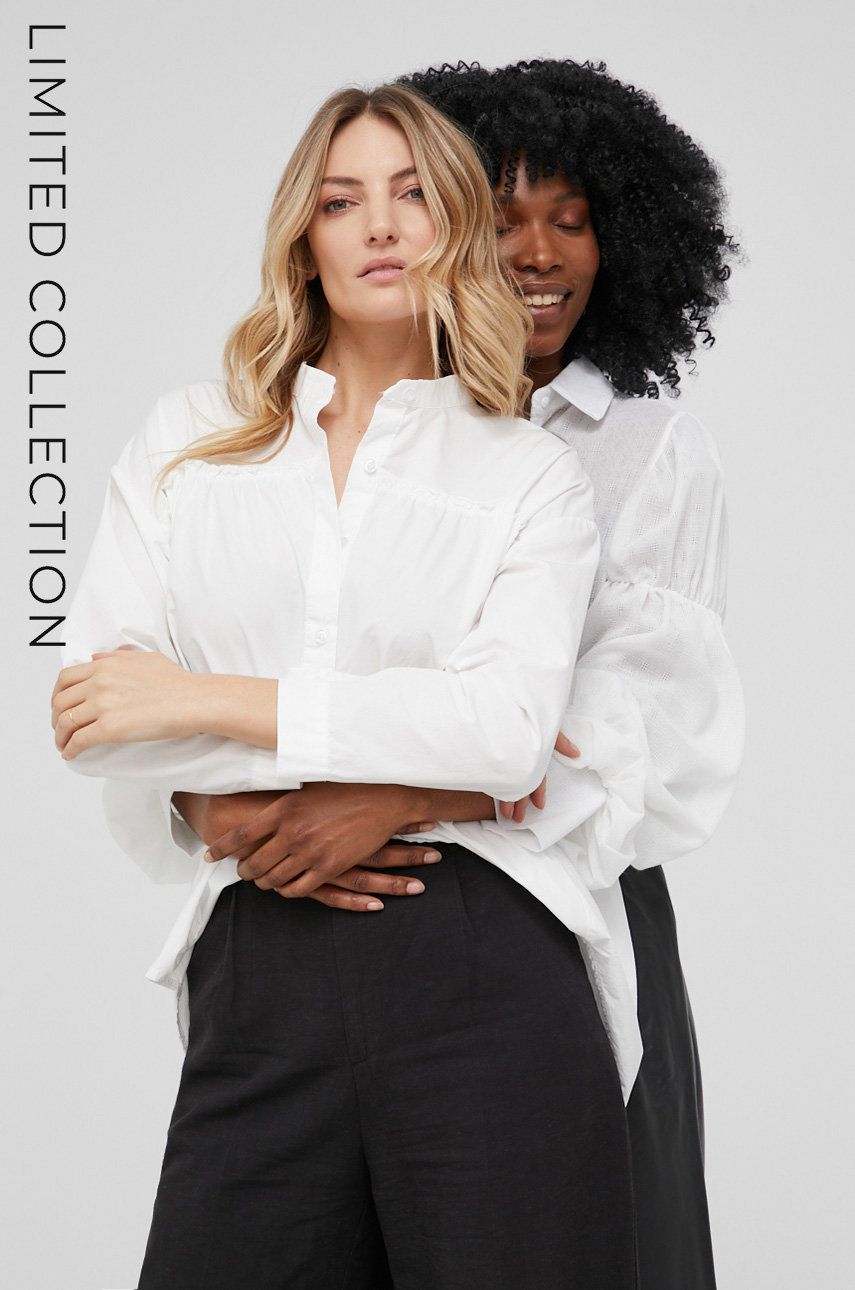 Camasa Answear Lab din bumbacX Colecție limitată No Shame No Fear femei, culoarea alb, cu guler stand-up, relaxed Answear Lab