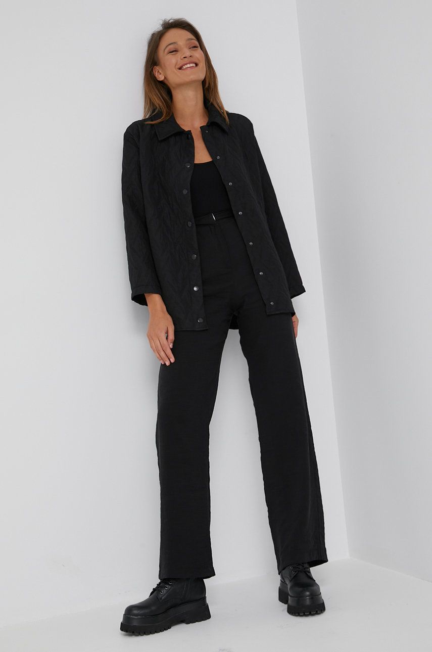 Answear Lab camasa femei, culoarea negru, cu guler clasic, relaxed Answear Lab