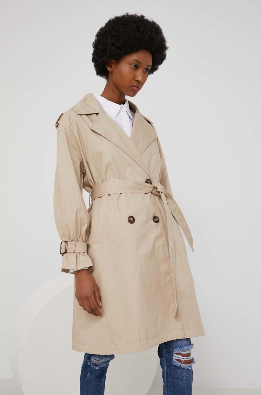 

Шлифер Answear Lab дамски в бежово с преходна изолация с двуредно закопчаване, Бежов