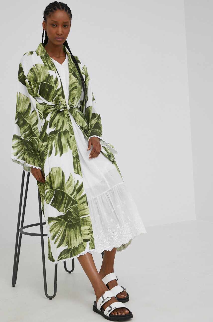 Answear lab culoarea verde, modelator