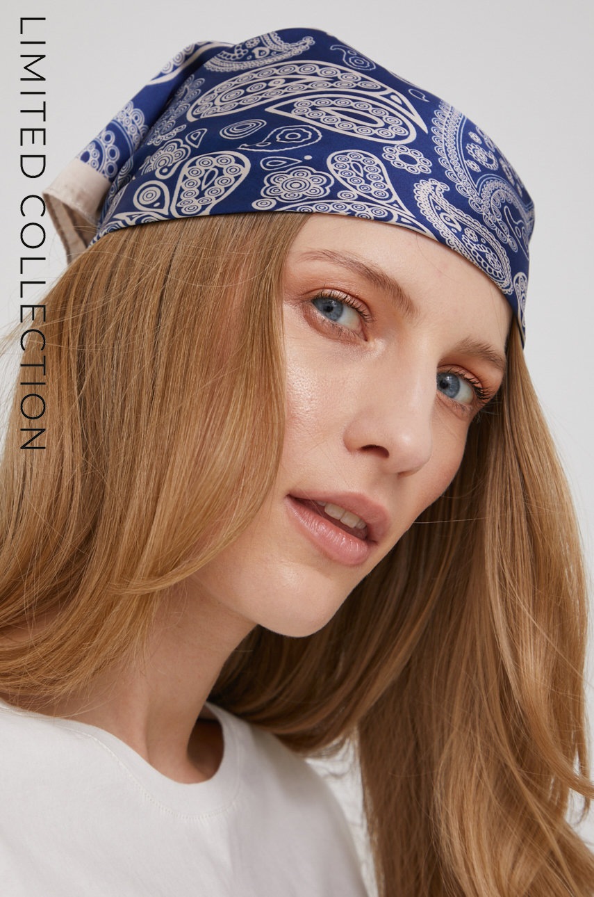 

Тънък шал Answear Lab x limited festival collection BE BRAVE с десен, Син