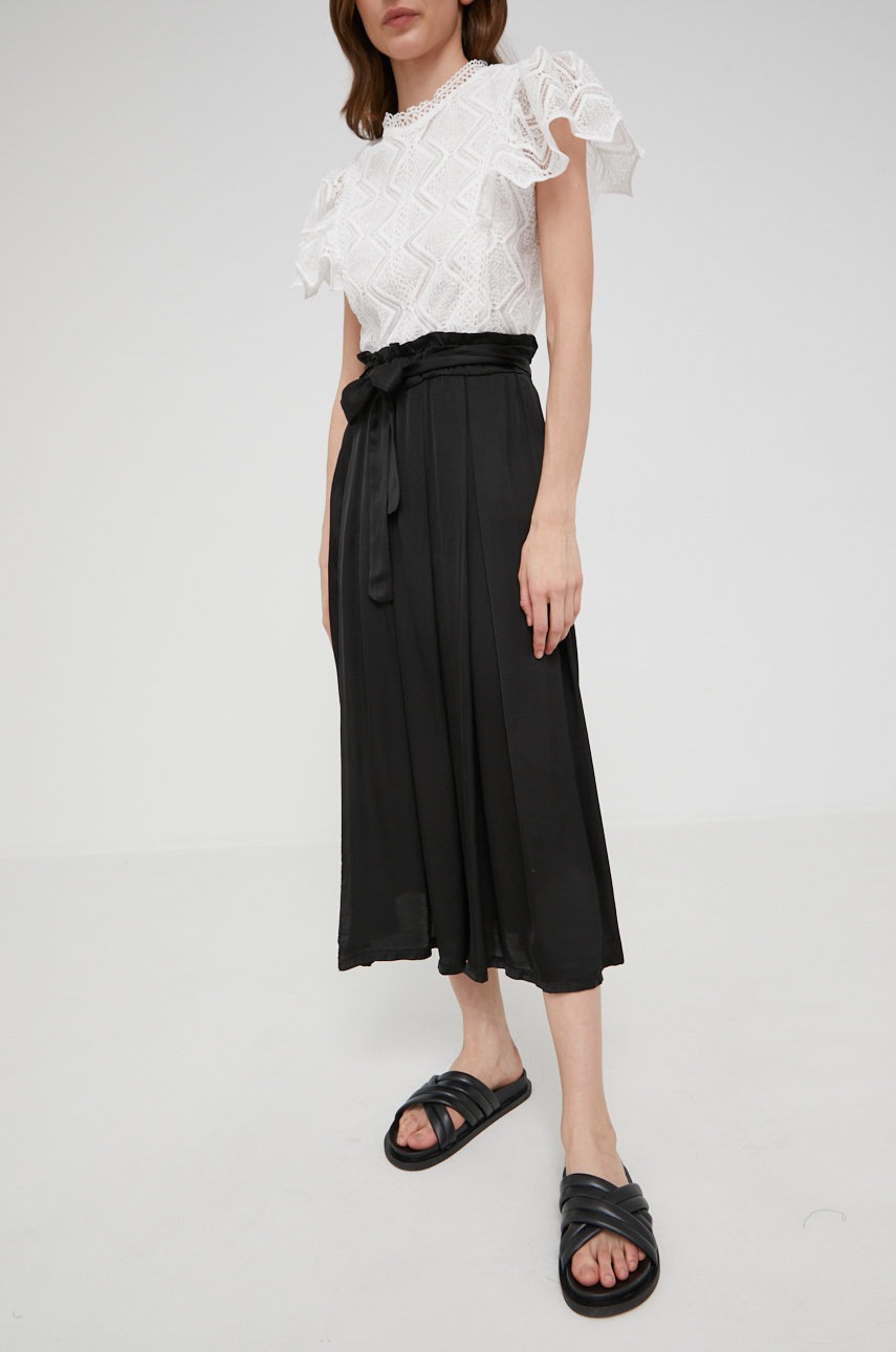 

Шовкова спідниця Answear Lab Silk колір чорний maxi розкльошена