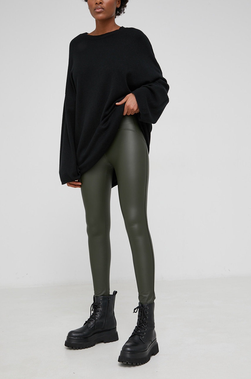 

Клин Answear Lab Push Up, Зелен