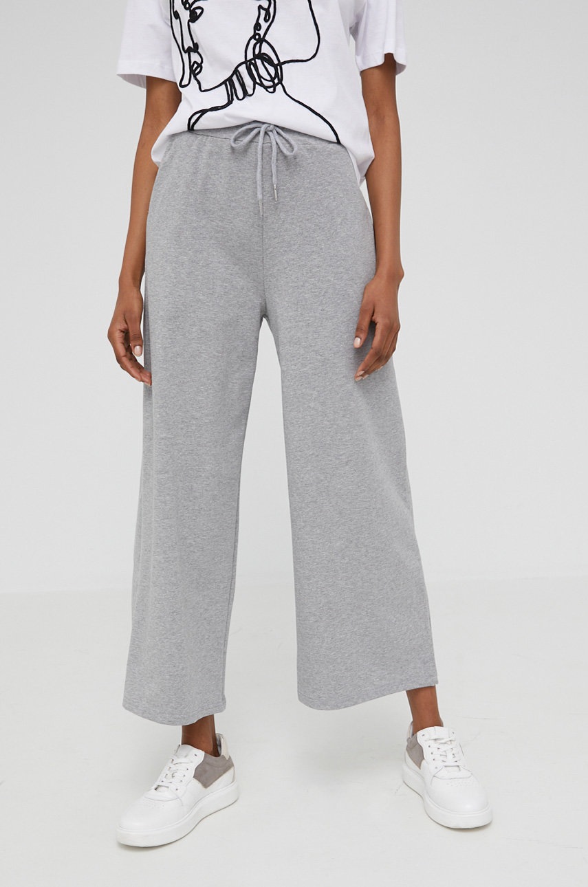 

Панталони Answear Lab дамско в сиво с изчистен дизайн, Сив