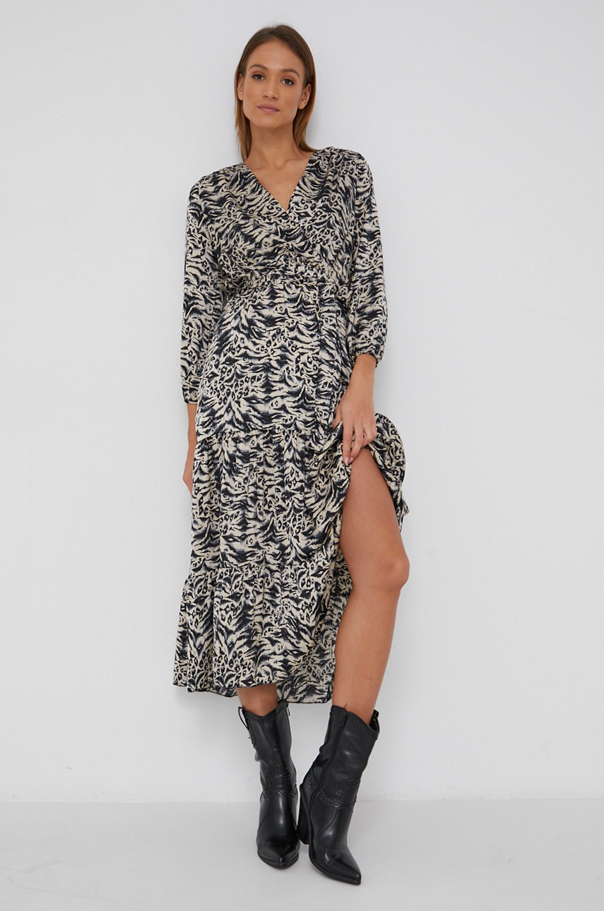 

Сукня Answear Lab maxi розкльошена