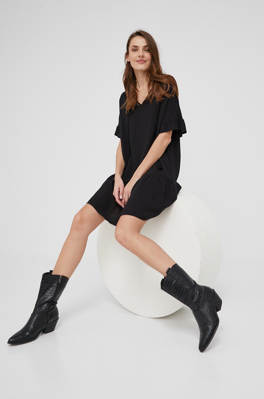 

Платье Answear Lab цвет чёрный mini oversize