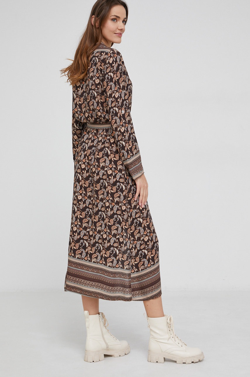 

Сукня Answear Lab колір чорний midi oversize