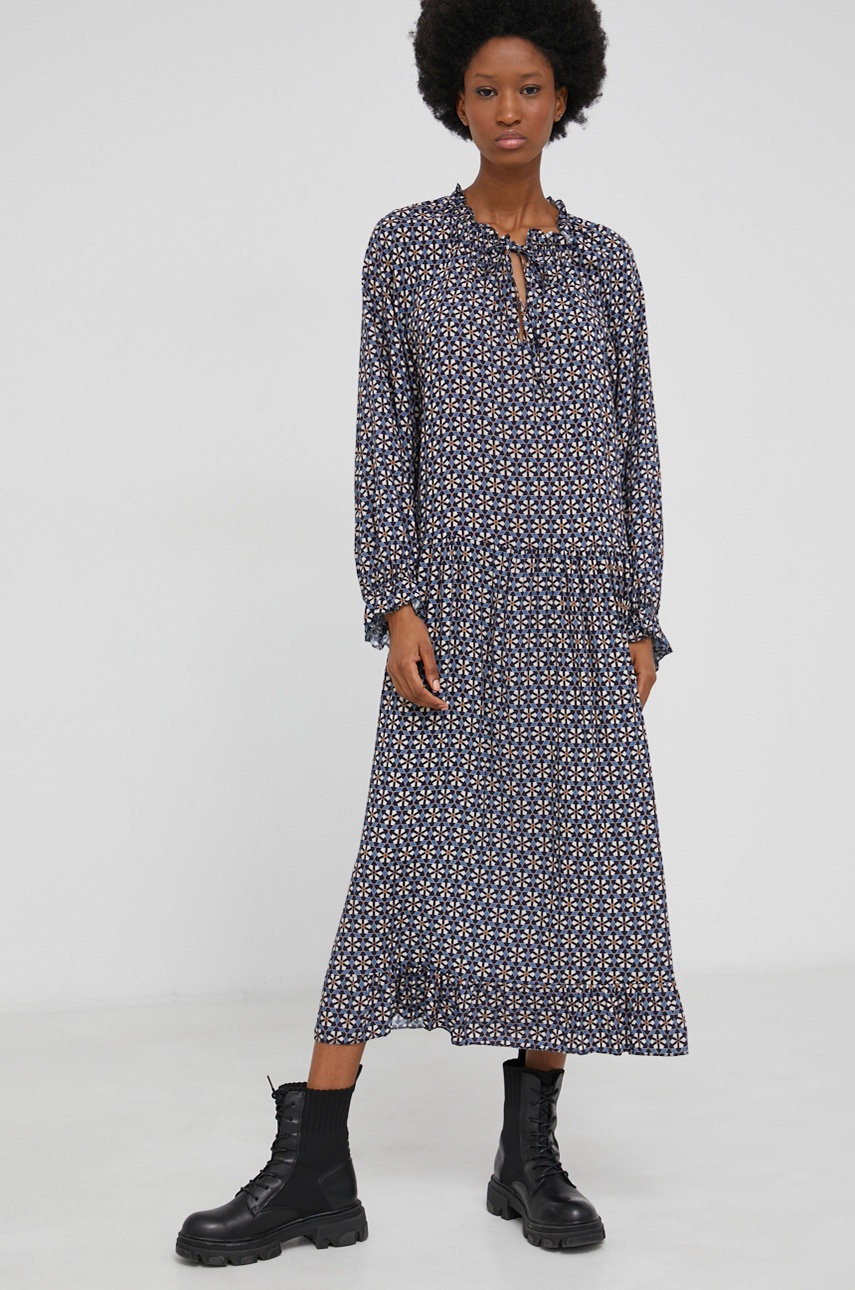 

Сукня Answear Lab midi oversize