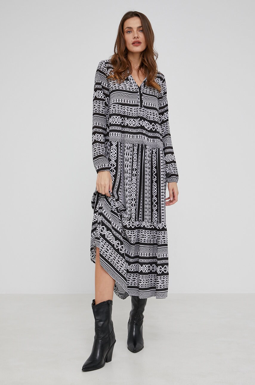 

Платье Answear Lab цвет чёрный maxi oversize