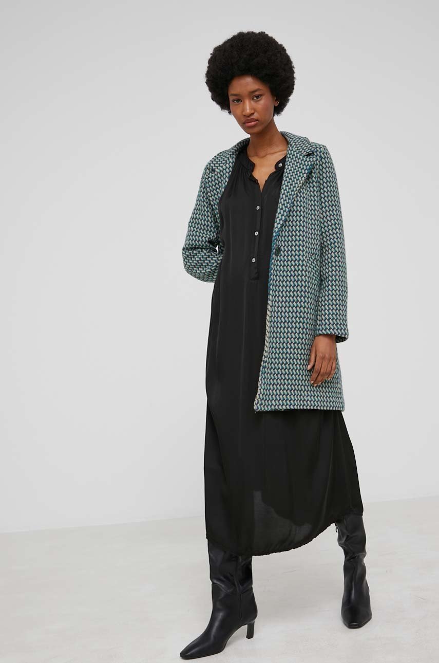 

Сукня з шовком Answear Lab колір чорний midi oversize