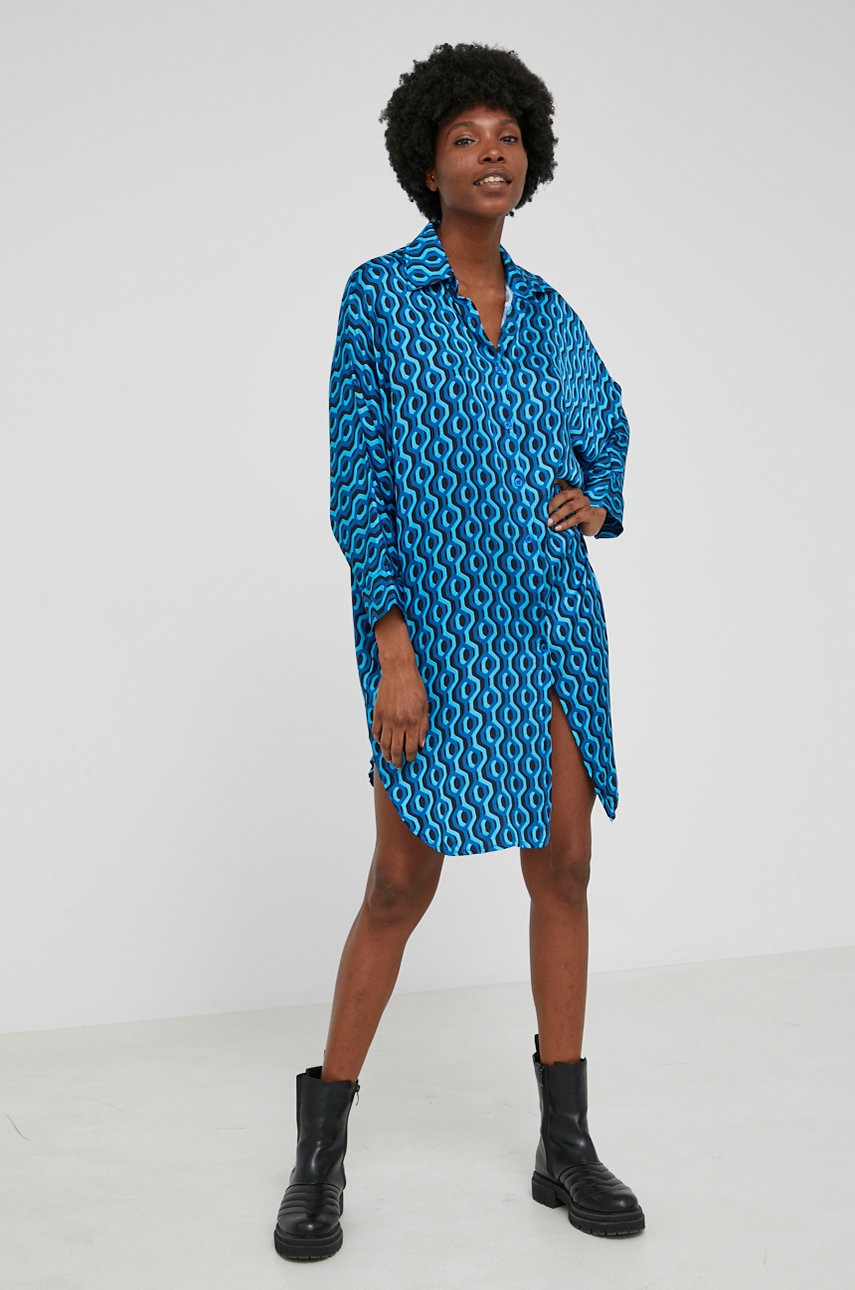 

Сукня з шовком Answear Lab mini oversize