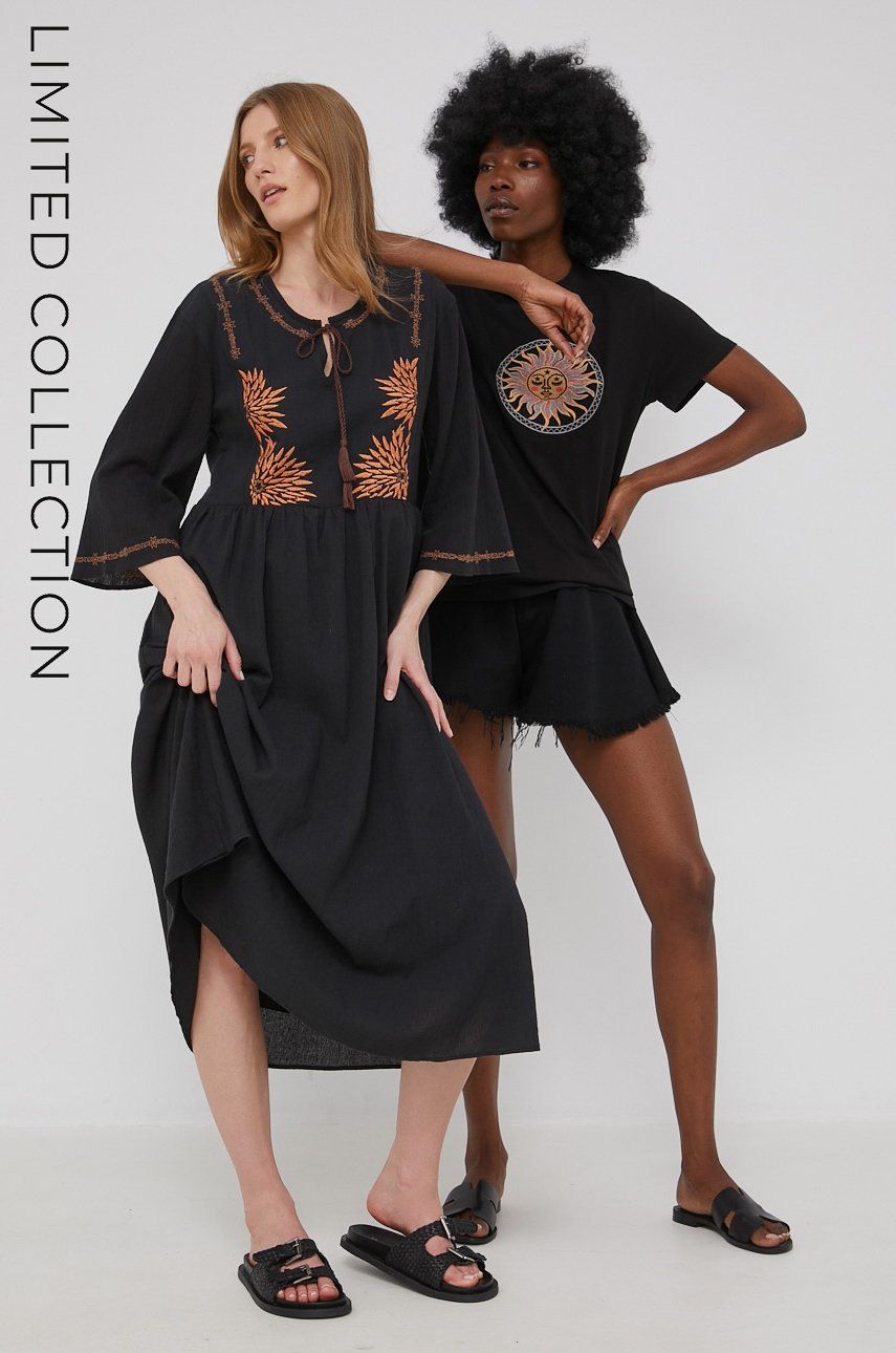 

Рокля Answear Lab x limited festival collection BE BRAVE в черно среднодълъг модел разкроен модел, Черен