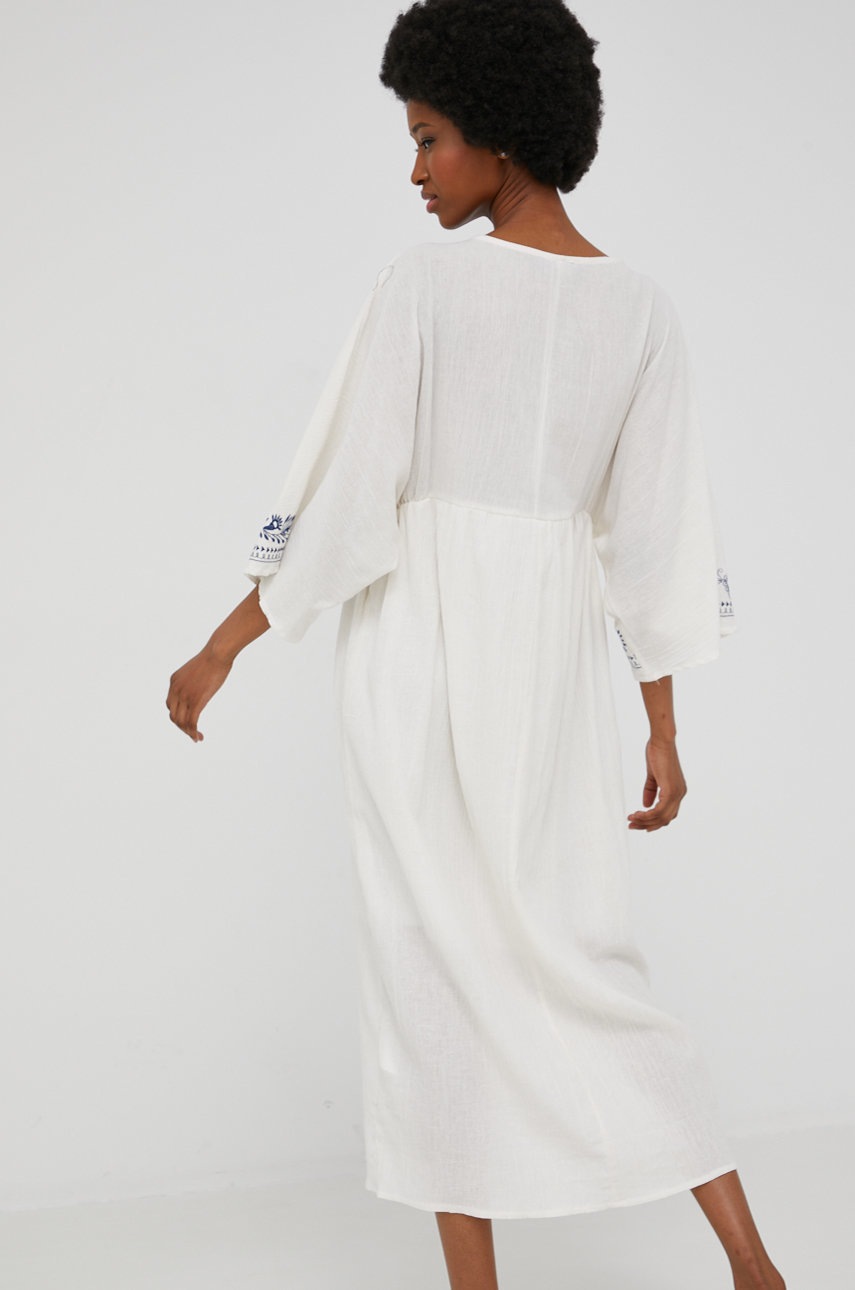 

Платье Answear Lab цвет белый midi oversize