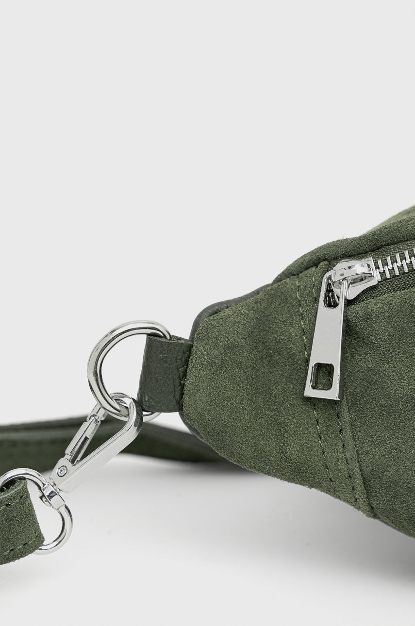 

Замшевая сумка на пояс Answear Lab цвет зелёный