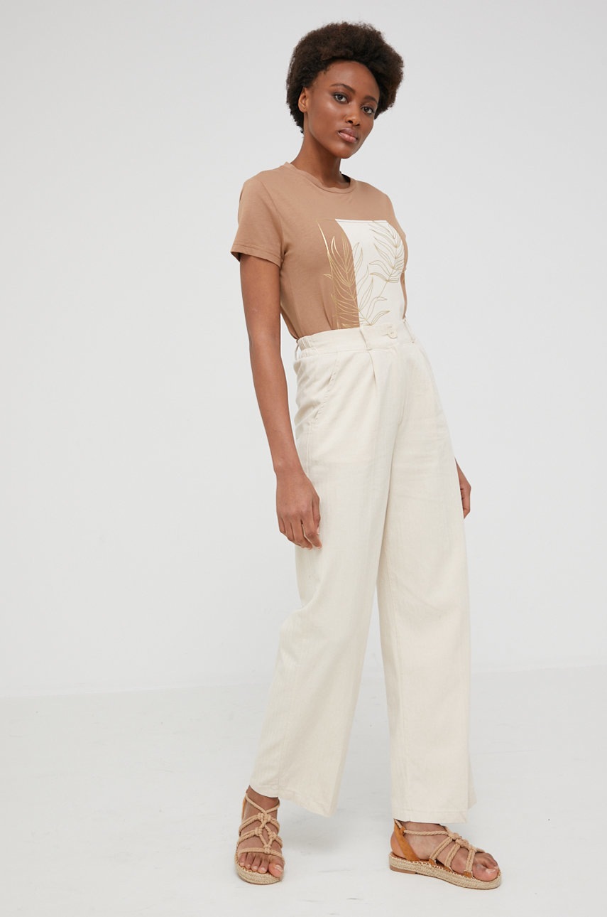 

Бавовняна футболка Answear Lab колір бежевий