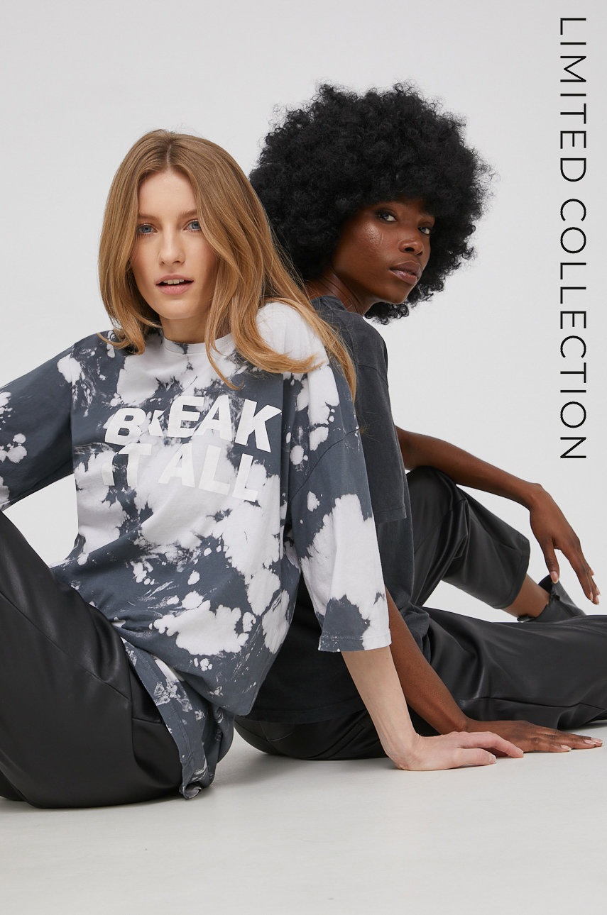 

Памучна тениска Answear Lab x limited festival collection BE BRAVE в черно, Черен