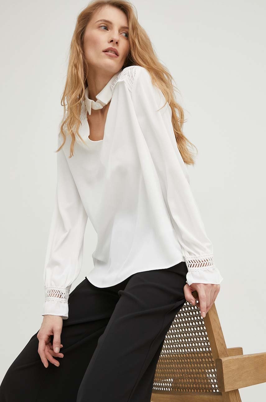 

Блуза Answear Lab в бяло с апликация, Бял