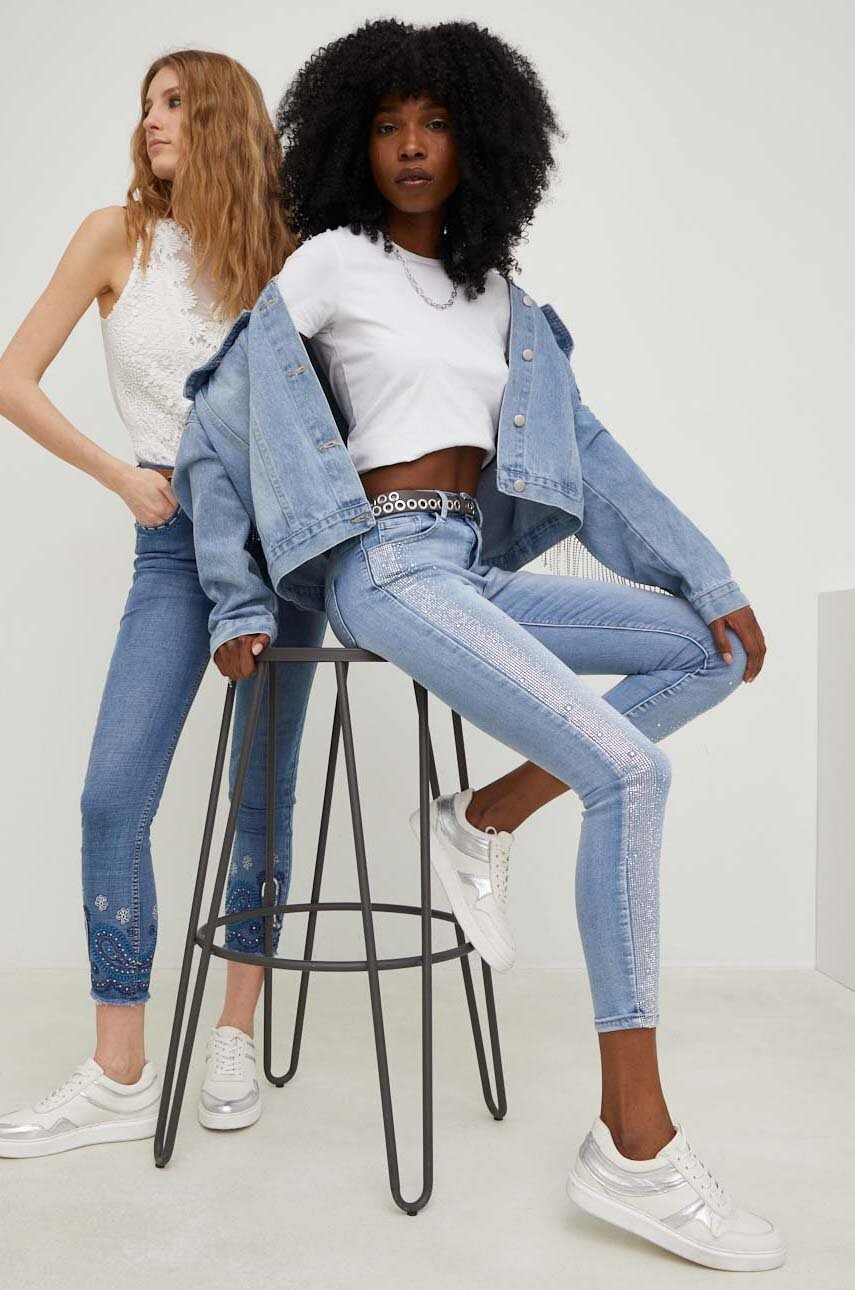 

Джинси Answear Lab X Лімітована колекція SISTERHOOD жіночі висока посадка