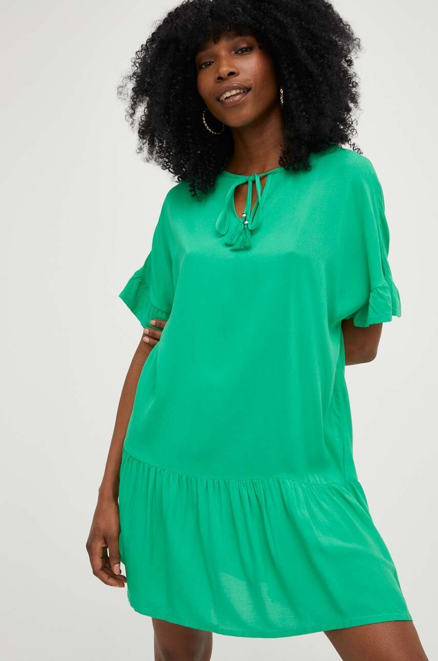 

Платье Answear Lab цвет зелёный mini oversize