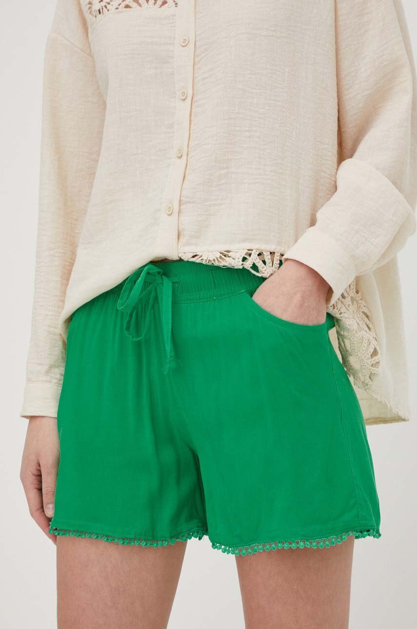 Answear Lab pantaloni scurti femei, culoarea verde, neted, high waist