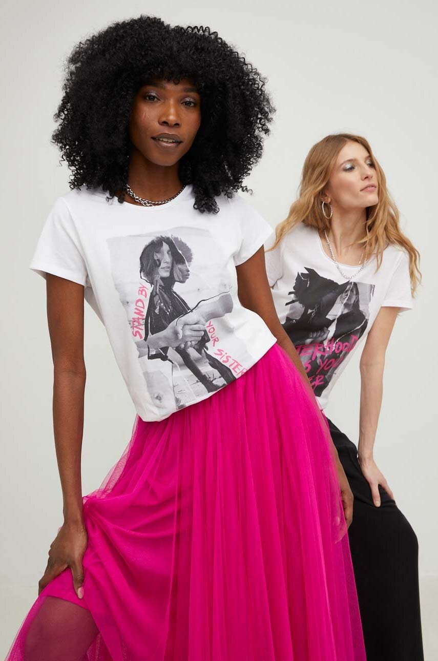 

Тениска Answear Lab x limited collection SISTERHOOD в бяло, Бял