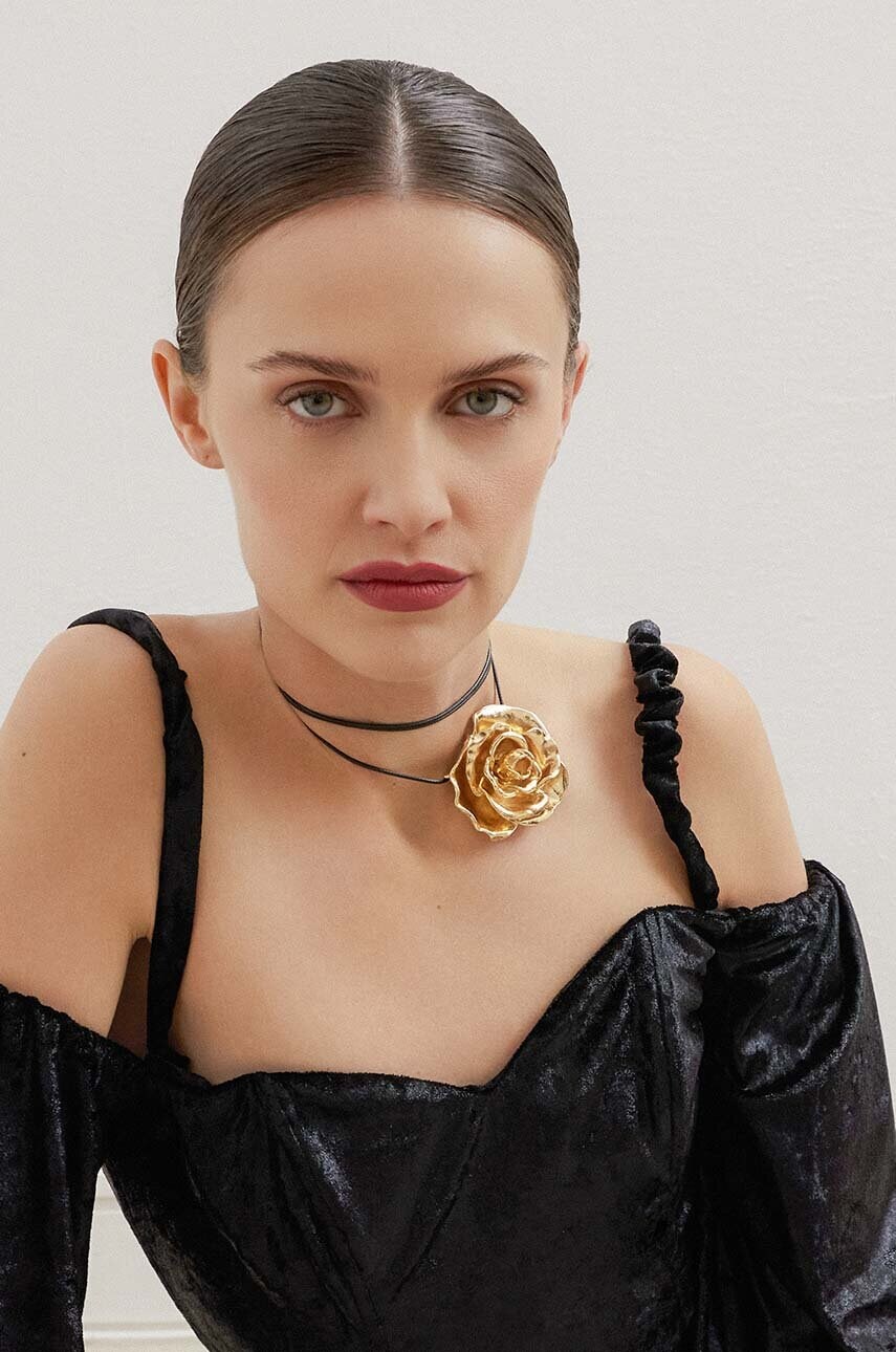 

Цепочка Answear Lab