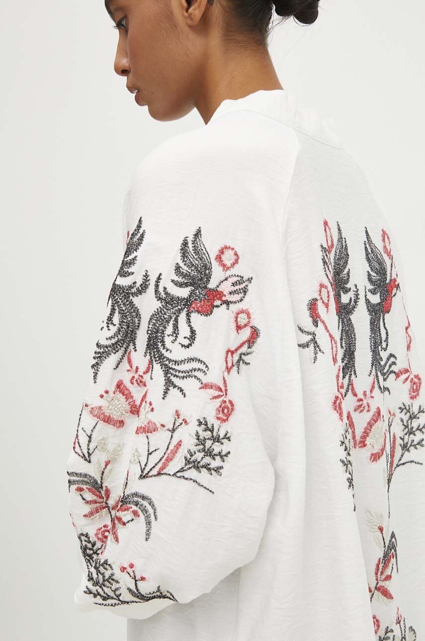 

Наметка Answear Lab в бяло с уголемена кройка, Бял