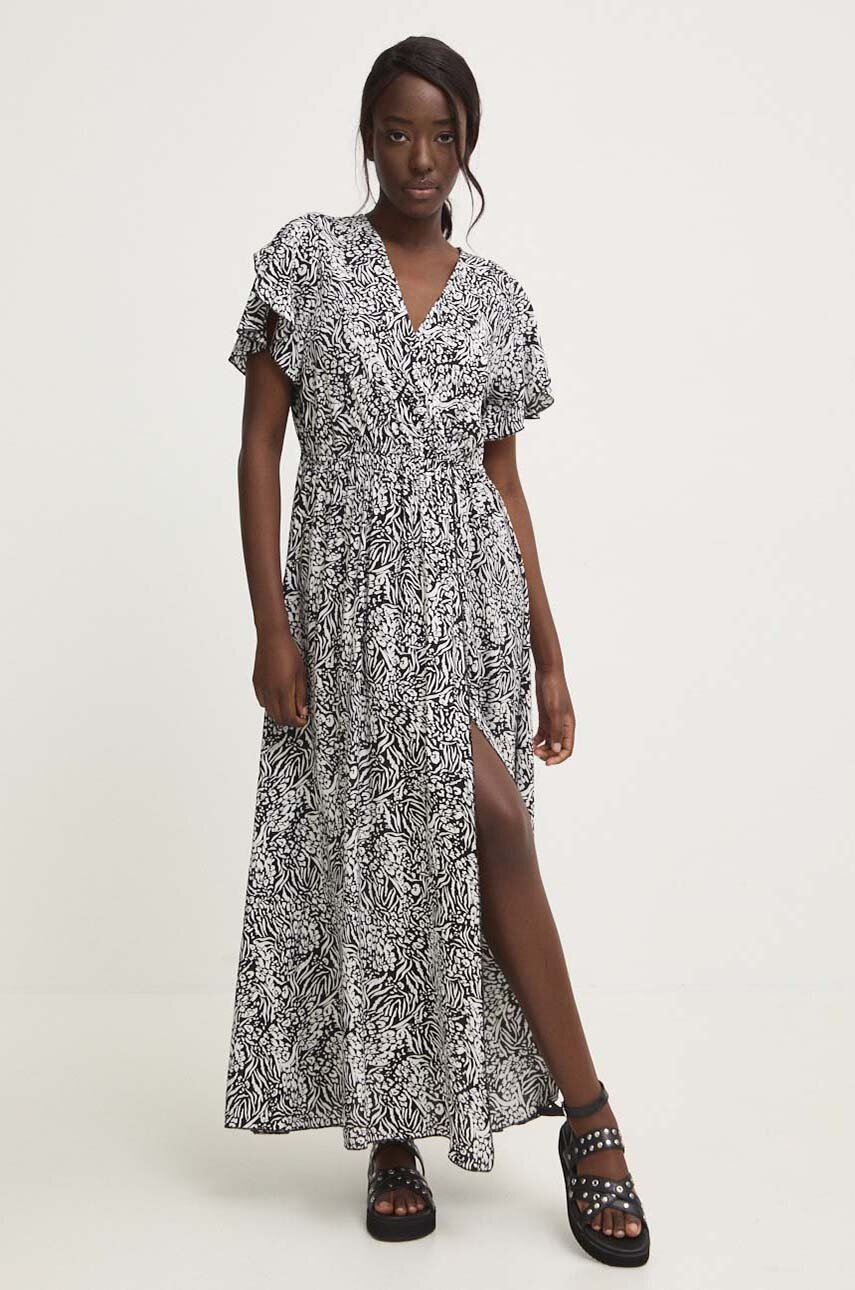 

Рокля Answear Lab в черно дълга разкроена, Черен