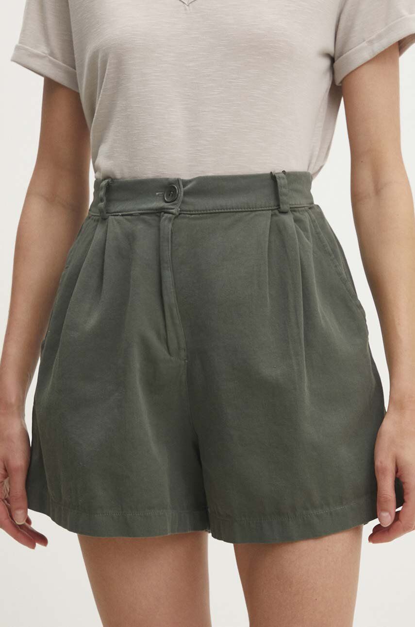 Answear Lab pantaloni scurti din bumbac culoarea verde, neted, high waist