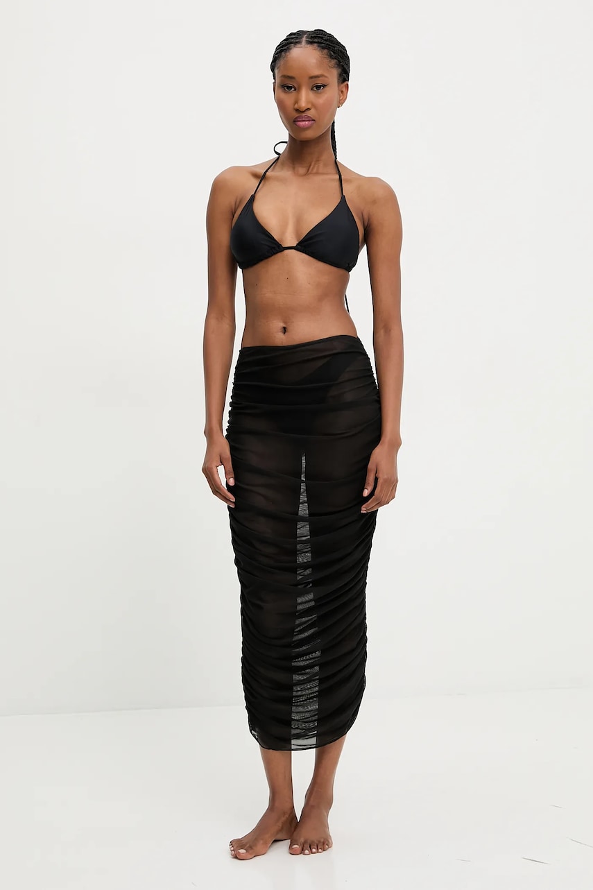 Answear Lab costum de baie din două piese și fustă culoarea negru, cupa usor rigidizata Answear Lab costum de baie din două piese și fustă culoarea negru, cupa usor rigidizata