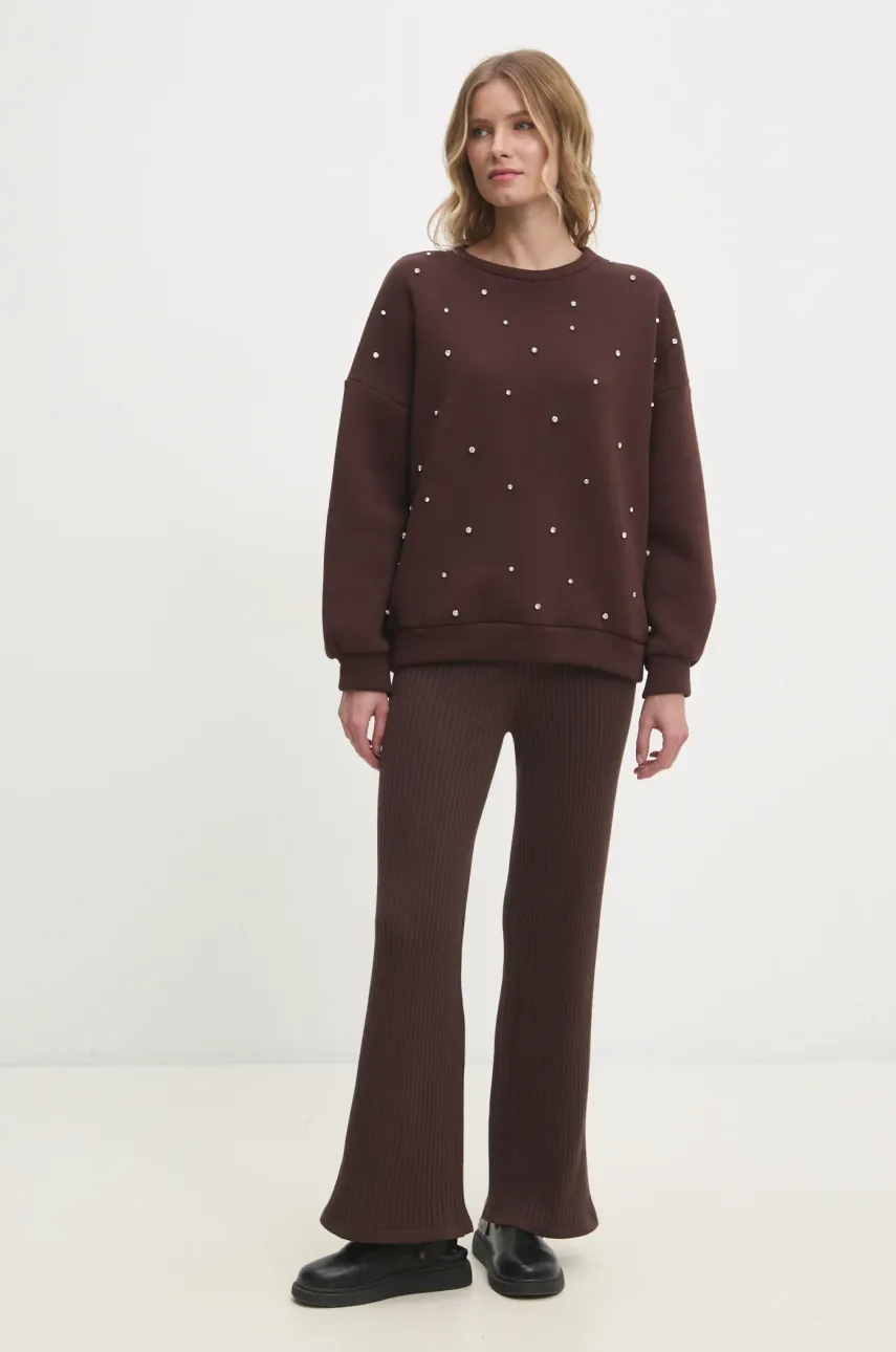 Кофта Answear.LAB женская цвет коричневый с аппликацией Кофта Answear.LAB женская цвет коричневый с аппликацией